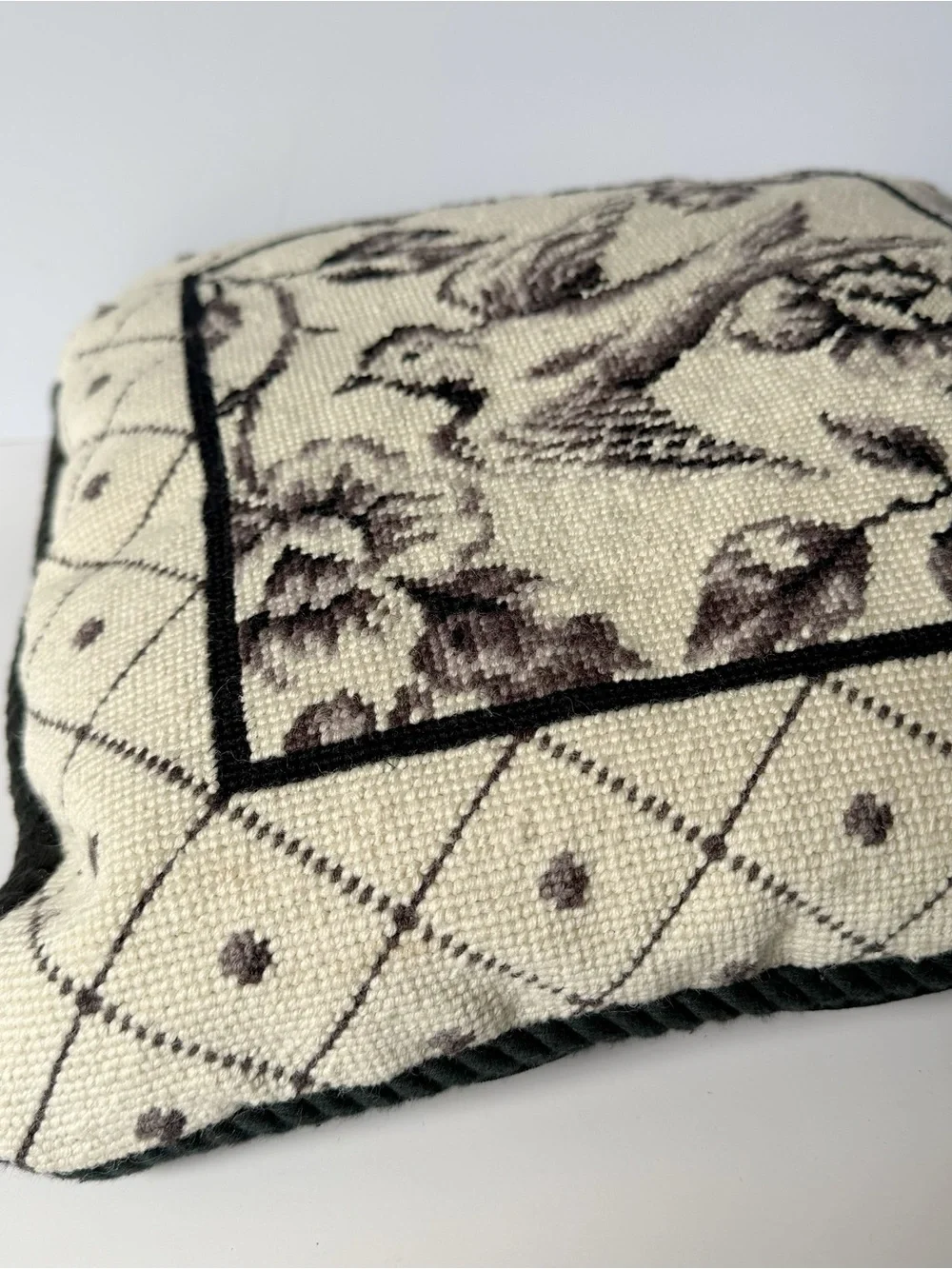 Vintage bird lattice